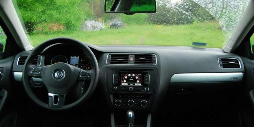 Volkswagen Jetta Hybrid - ekologicznie i ... szybko ?