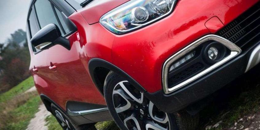 Renault Captur HH 1.2 TCe 120 KM - odziany w outdoor