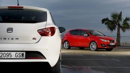 Seat Ibiza FR TDI - prawy tylny reflektor - włączony