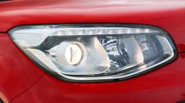 Kia Soul II (2014) GDi - prawy przedni reflektor - włączony
