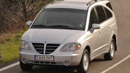 Ssangyong Rodius - widok z przodu