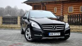 Mercedes Klasa R 2012 w Krynicy-Zdroju - widok z przodu