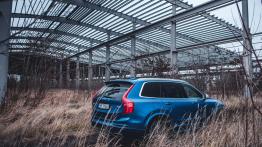 Volvo XC90 D5 R-Design - sport tylko z wyglądu