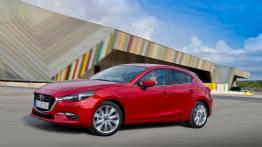 Trzy genewskie premiery Mazdy