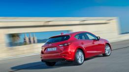 Trzy genewskie premiery Mazdy