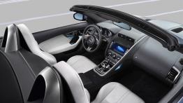 Jaguar F-Type - widok ogólny wnętrza z przodu