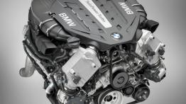 BMW serii 6 Gran Coupe - silnik solo