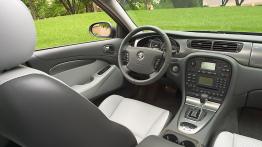 Jaguar S-Type - kokpit