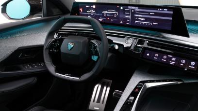 Peugeot 3008 (E-3008) vs Volkswagen ID.4 Pro – Nowa szkoła designu wnętrza (i-Cockpit) kontra ergonomia ID. Software 5.0.