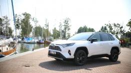 Toyota RAV4 AWD-i Hybrid – czy napęd ma jeszcze znaczenie?