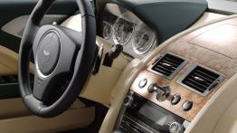 Aston Martin Rapide - kokpit