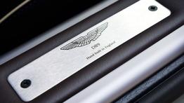 Aston Martin DB9 Facelifting Coupe - listwa progowa