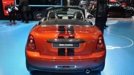 Paris Motor Show 2012 - auta seryjne