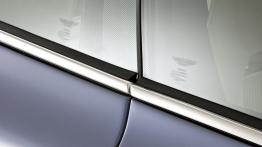 Aston Martin Rapide - bok - inne ujęcie