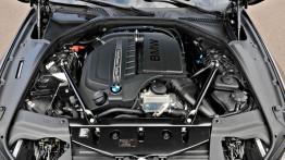 BMW serii 6 Gran Coupe - maska otwarta