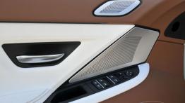 BMW 640i Gran Coupe - drzwi pasażera od wewnątrz