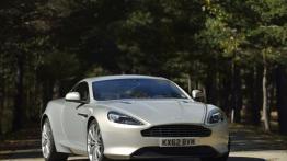 Aston Martin DB9 Facelifting Coupe - widok z przodu