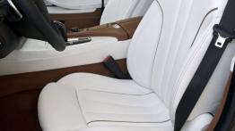 BMW 640d Gran Coupe - fotel kierowcy, widok z przodu