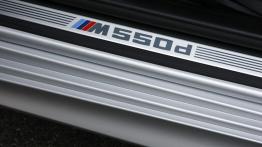 BMW M550d xDrive - listwa progowa
