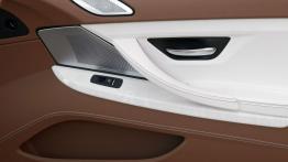 BMW 640d Gran Coupe - drzwi pasażera od wewnątrz