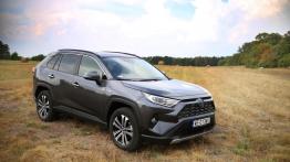 Toyota RAV4 AWD-i Hybrid – czy napęd ma jeszcze znaczenie?