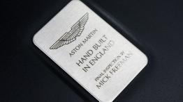 Aston Martin DB9 Facelifting Coupe - silnik