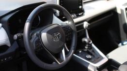 Toyota RAV4 AWD-i Hybrid – czy napęd ma jeszcze znaczenie?