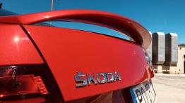 Skoda Octavia RS 245 – strzały z wydechu są w pakiecie?