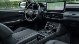 Nowa Toyota Hilux debiutuje w Polsce. Diesel 204 KM i elektryk w jednej gamie