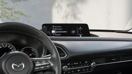 Mazda CX-30 po ważnych zmianach. Nowe systemy i bogatsze wyposażenie
