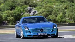Mercedes SLS AMG Electric Drive - widok z przodu