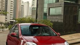 Fiat Palio 1.0 Attractive - widok z przodu