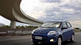 Fiat Palio 1.4 Attractive - widok z przodu