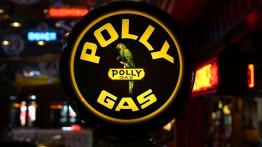 Z motoryzacją w tle