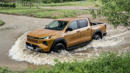 Nowa Toyota Hilux debiutuje w Polsce. Diesel 204 KM i elektryk w jednej gamie