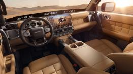 Chiński SUV wygląda jak Land Rover Defender. Ma hybrydę plug-in i 188 km na prądzie