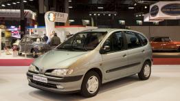 Salon Retromobile – Renault świętuje 120 lat Easy Life