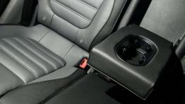 Volkswagen Touareg 3.0 V6 TDI 262 KM - nomad w mieście