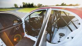 Nissan stworzył bardzo tanie auto wyścigowe