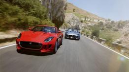 Jaguar F-Type - widok z przodu