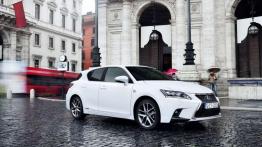 Odświeżony Lexus CT 200h zadebiutuje w Genewie