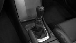 Nissan Altima Coupe - skrzynia biegów