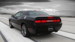 Dodge Challenger Rallye Redline - widok z tyłu