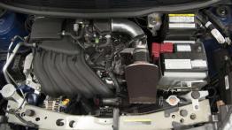 Nissan stworzył bardzo tanie auto wyścigowe