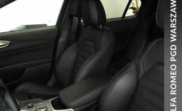Alfa Romeo Giulia II Sedan Facelifting 2023 2.0 GME Turbo 280KM 2024 Veloce, zdjęcie 7