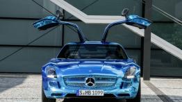 Mercedes SLS AMG Electric Drive - widok z przodu