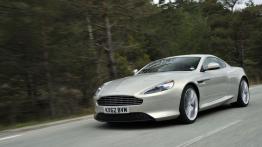 Aston Martin DB9 Facelifting Coupe - lewy bok