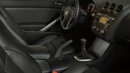 Nissan Altima Coupe - widok ogólny wnętrza z przodu