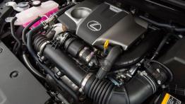 Lexus NX 200t (2015) w Seattle - silnik