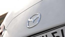 Mazda MX-5 RF – Trochę cabrio, trochę coupe